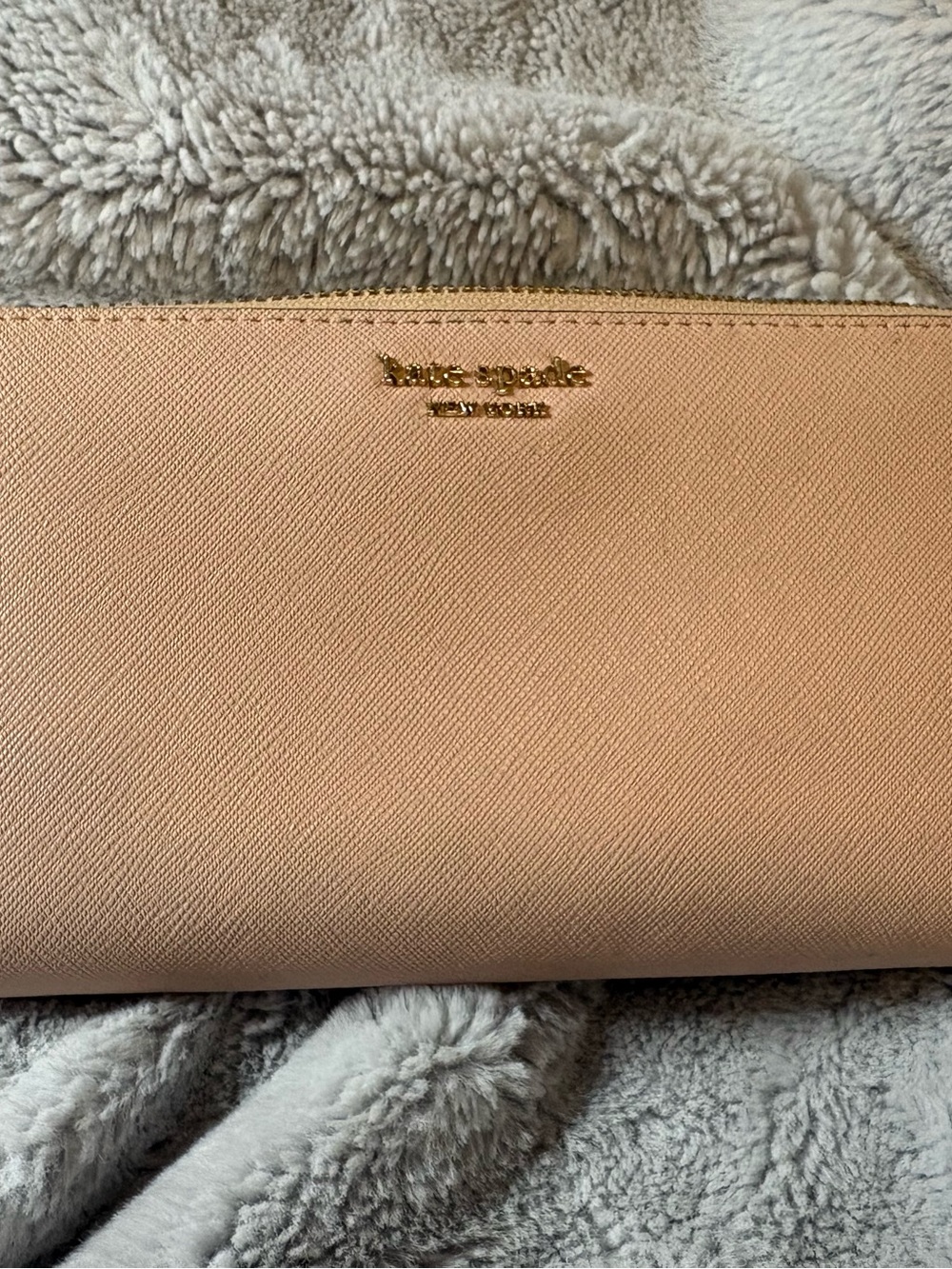 Kate  Spade Blush Saffiano Leather Zip Wallet